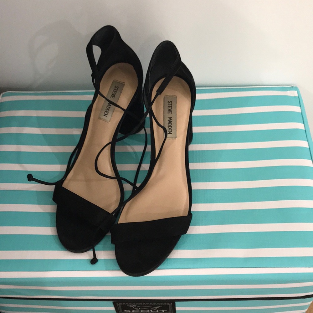 Steve Madden tie heels